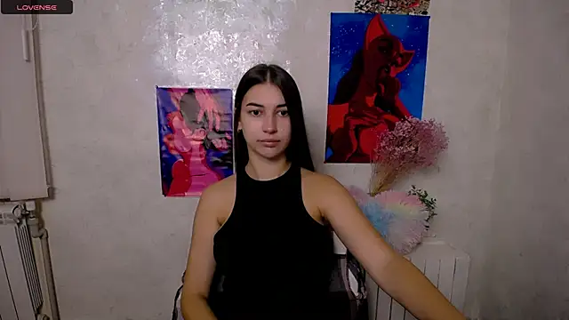 Snapshot of KarolinaRosse_ chatting on 11, 9, 2025 KarolinaRosse online show from 11, 9, 2025