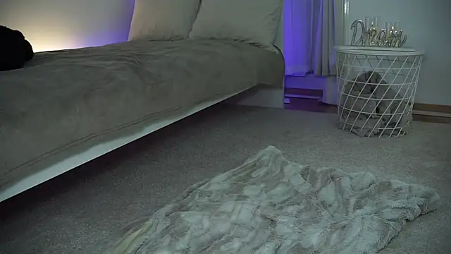 Snapshot of ZoeeZolton chatting on 11, 2, 2025 ZoeeZolton online show from 11, 2, 2025