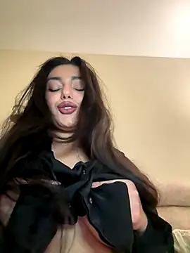 Sweet Khalifa  online show from 24, 11, 2025