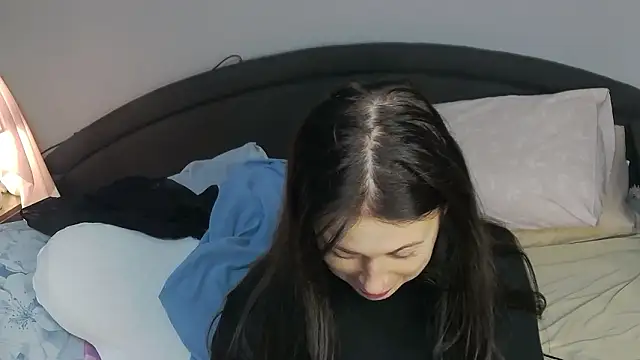 Mia Lovi online show from 16, 3, 2026