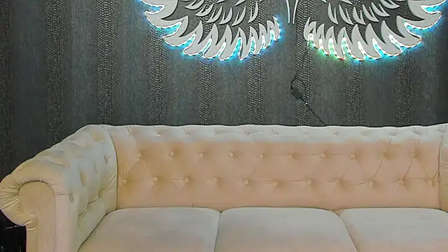 Snapshot of anemarieejolie chatting on 24, 1, 2025 anemarieejolie online show from 24, 1, 2025