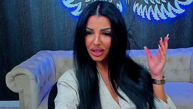 Snapshot of anemarieejolie chatting on 7, 3, 2025 anemarieejolie online show from 7, 3, 2025