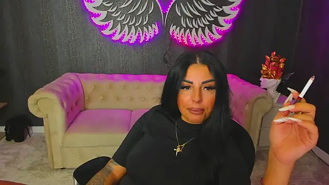 Snapshot of anemarieejolie chatting on 10, 9, 2025 anemarieejolie online show from 10, 9, 2025