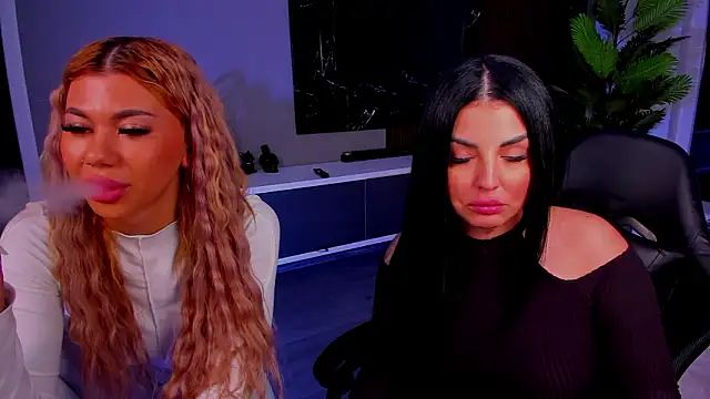 Snapshot of anemarieejolie chatting on 7, 2, 2026 anemarieejolie online show from 7, 2, 2026