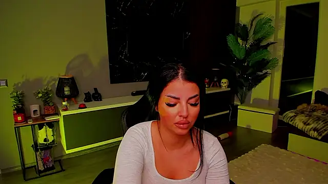 Snapshot of anemarieejolie chatting on 26, 2, 2026 anemarieejolie online show from 26, 2, 2026