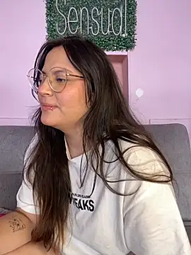 PoliBenett  online show from 2, 2, 2025