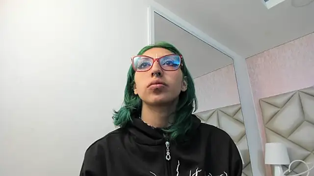 Im gaia online show from 18, 9, 2025