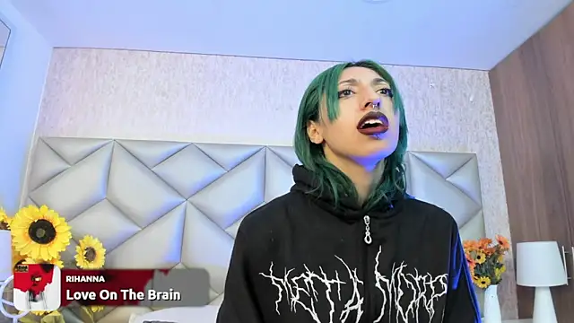 Im gaia online show from 24, 11, 2025