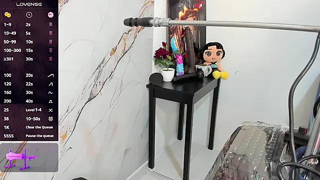 la mazona online show from 2, 6, 2026