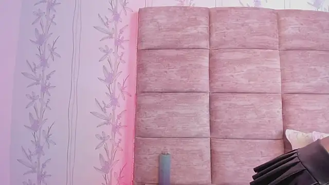 Snapshot of HazelMoret chatting on 7, 2, 2025 HazelMoret online show from 7, 2, 2025