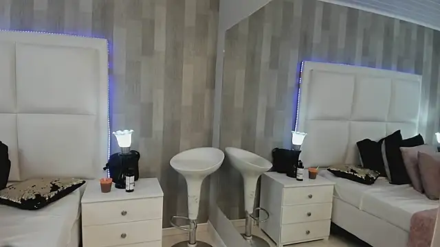 Snapshot of HazelMoret chatting on 13, 2, 2025 HazelMoret online show from 13, 2, 2025