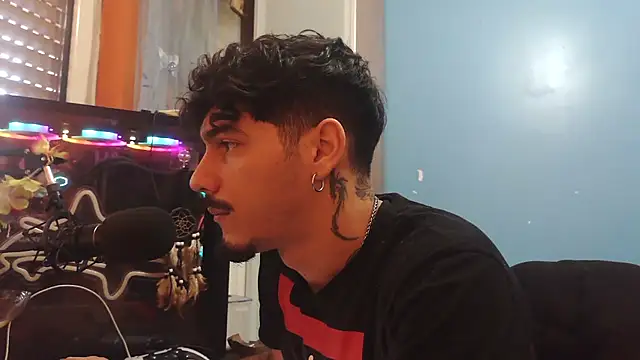 Snapshot of Badboyi1997 chatting on 6, 2, 2026 Badboyi1997 online show from 6, 2, 2026