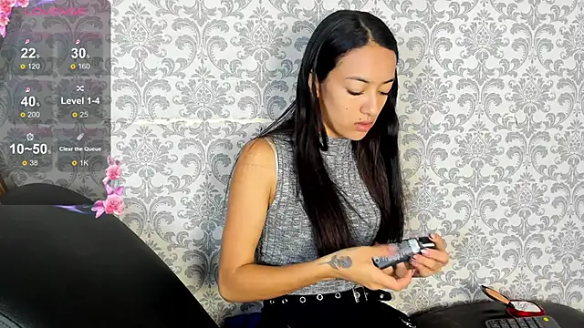 Mia scarlet69 online show from 6, 2, 2025