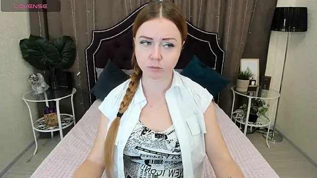 BettyBloom69 online show from 3, 12, 2024