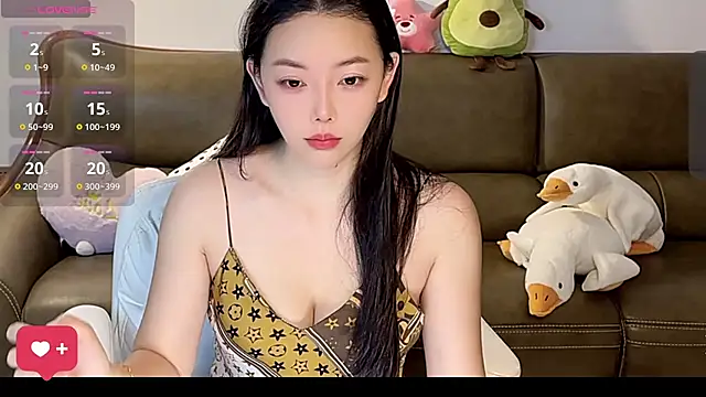 Snapshot of Yilin1999 chatting on 12, 4, 2026 Yilin1999 online show from 12, 4, 2026