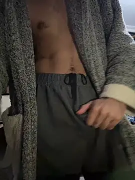 pxrnsenpaii online show from 10, 3, 2025