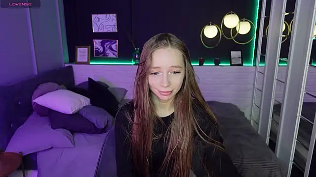 OliviaGentle online show from 4, 2, 2025