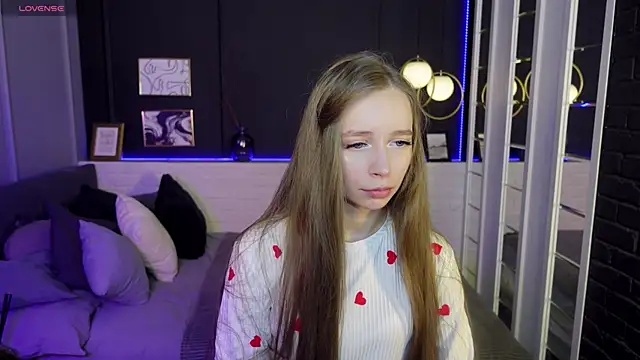 OliviaGentle online show from 8, 2, 2025