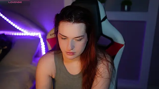 LisaElfy online show from 12, 2, 2026