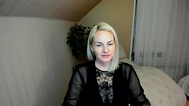 Alicee Gracee online show from 12, 12, 2024