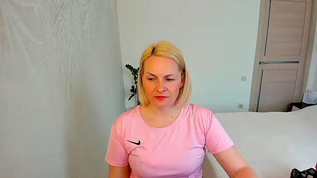 Alicee Gracee online show from 23, 4, 2026