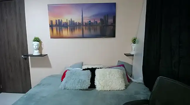 cristal-evanns online show from 20, 12, 2024