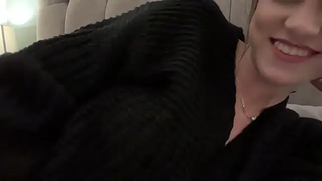 Snapshot of LustfulLuna_ chatting on 2, 12, 2024 LustfulLuna online show from 2, 12, 2024