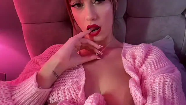 Snapshot of LustfulLuna_ chatting on 4, 12, 2024 LustfulLuna online show from 4, 12, 2024