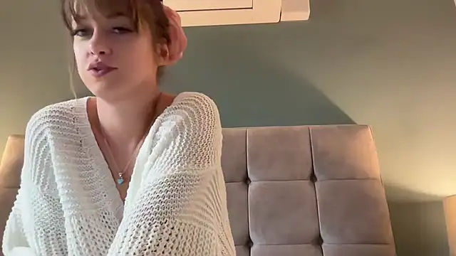 Snapshot of LustfulLuna_ chatting on 31, 1, 2025 LustfulLuna online show from 31, 1, 2025