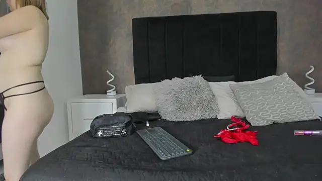 NaxaAndLexi  online show from 8, 2, 2025