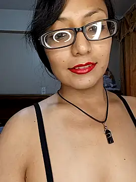 Lucy Chery online show from 1, 2, 2026