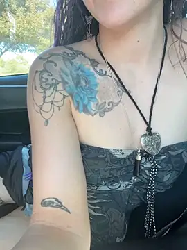Snapshot of thevixenviolet chatting on 13, 6, 2026 thevixenviolet online show from 13, 6, 2026