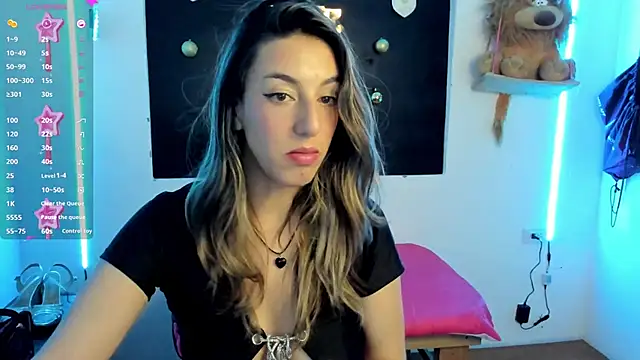 Snapshot of queen-natty chatting on 4, 12, 2024 queen-natty online show from 4, 12, 2024