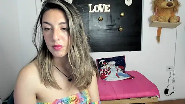 Snapshot of queen-natty chatting on 10, 12, 2024 queen-natty online show from 10, 12, 2024