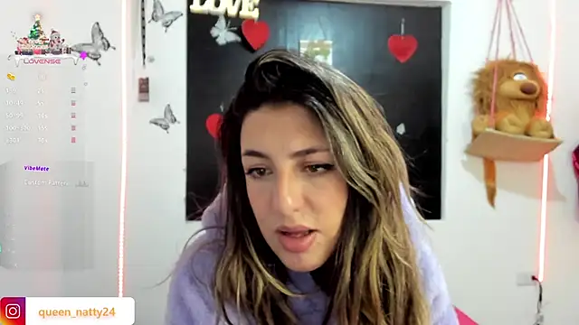 Snapshot of queen-natty chatting on 8, 1, 2025 queen-natty online show from 8, 1, 2025