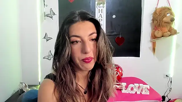 Snapshot of queen-natty chatting on 7, 3, 2025 queen-natty online show from 7, 3, 2025