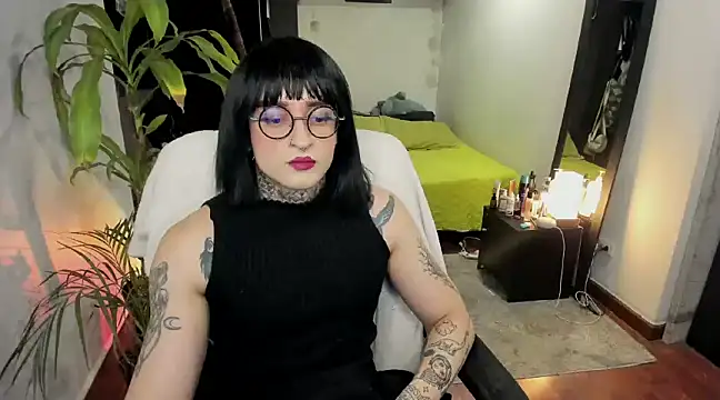 Snapshot of ShiiraVelkor chatting on 5, 3, 2025 ShiiraVelkor online show from 5, 3, 2025