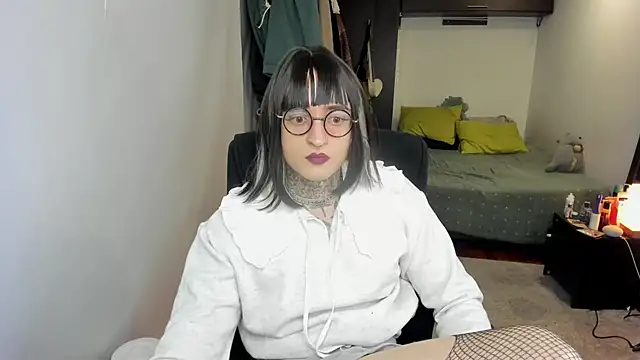 Snapshot of ShiiraVelkor chatting on 24, 11, 2025 ShiiraVelkor online show from 24, 11, 2025