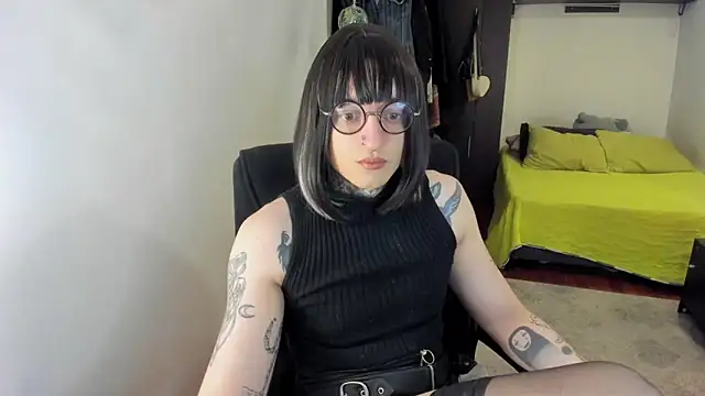 Snapshot of ShiiraVelkor chatting on 5, 12, 2025 ShiiraVelkor online show from 5, 12, 2025