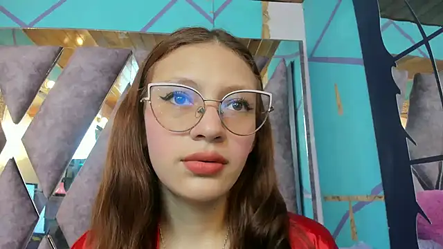 LARICSABLUE online show from 6, 3, 2025