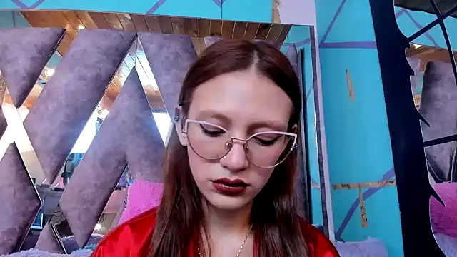 LARICSABLUE online show from 8, 3, 2025