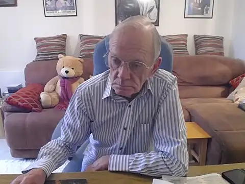 Snapshot of Ferret7777 chatting on 19, 10, 2025 Ferret7777 online show from 19, 10, 2025