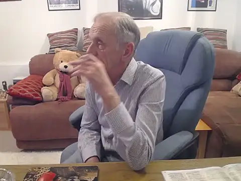 Snapshot of Ferret7777 chatting on 30, 11, 2025 Ferret7777 online show from 30, 11, 2025