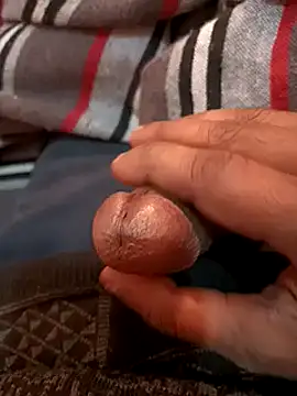 Snapshot of desicockblack chatting on 30, 12, 2024 desicockblack online show from 30, 12, 2024