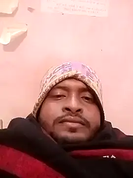 Snapshot of desicockblack chatting on 2, 1, 2025 desicockblack online show from 2, 1, 2025