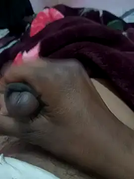 Snapshot of desicockblack chatting on 2, 3, 2025 desicockblack online show from 2, 3, 2025