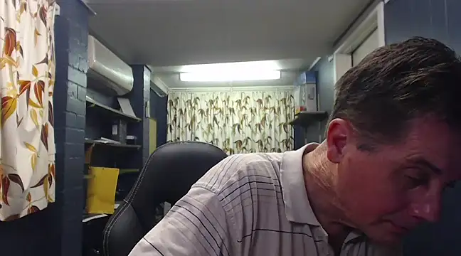 Snapshot of tilobinder chatting on 21, 3, 2025 tilobinder online show from 21, 3, 2025