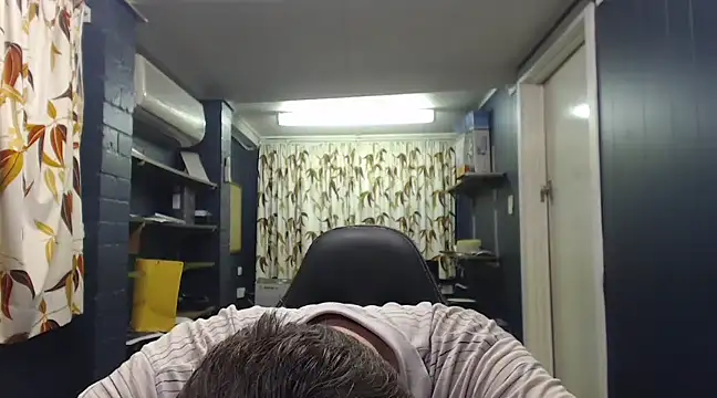 Snapshot of tilobinder chatting on 21, 3, 2025 tilobinder online show from 21, 3, 2025