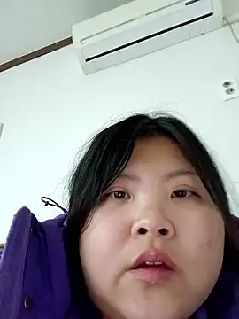 Snapshot of hello098712 chatting on 3, 12, 2025 hello098712 online show from 3, 12, 2025