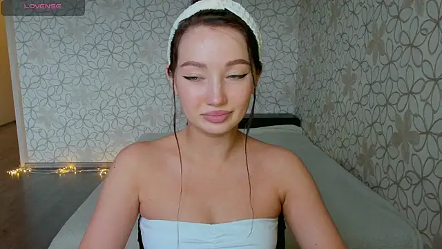 Lissa Cristal online show from 17, 5, 2026
